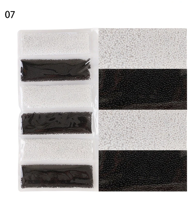 Caviar Sachet 6 Shades of White and Black 