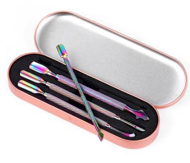 Outils à Cuticules Ens. de 4 Fantaisie avec Boite Métallique