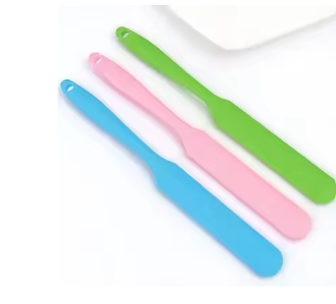 Wuwu Non-Stick Silicone Spatula for Wax